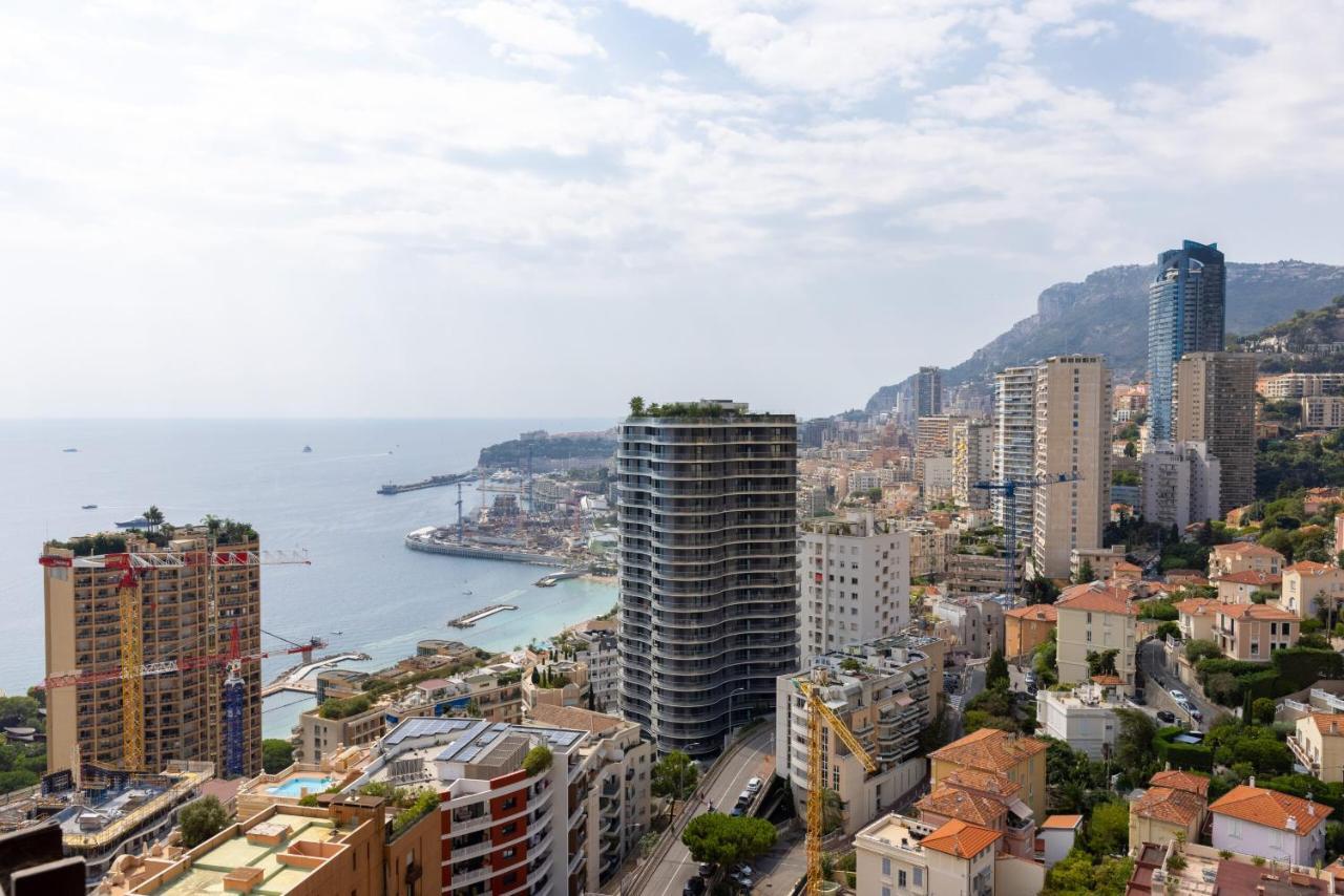 Apartment 1 Meter From Monaco. 5 Min By Elevators To Larvotto Beach.