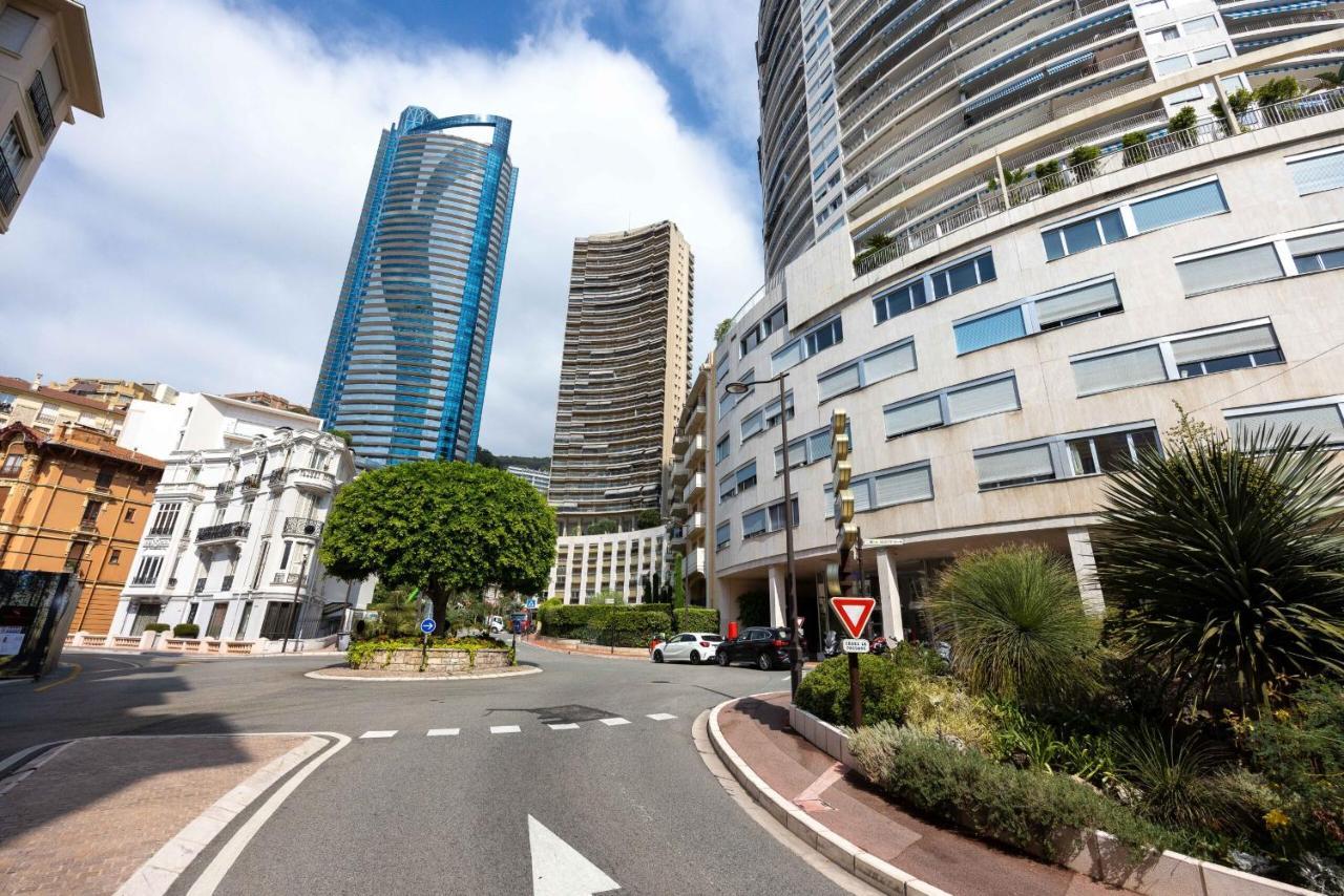 1 Meter From Monaco. 5 Min By Elevators To Larvotto Beach. Apartment
