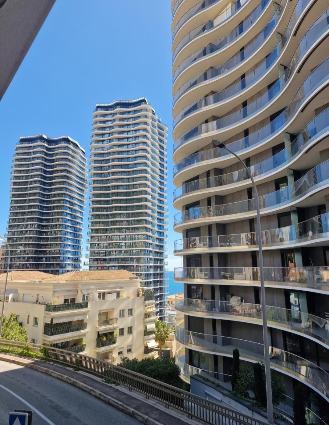 Apartment 1 Meter From Monaco. 5 Min By Elevators To Larvotto Beach. Beausoleil